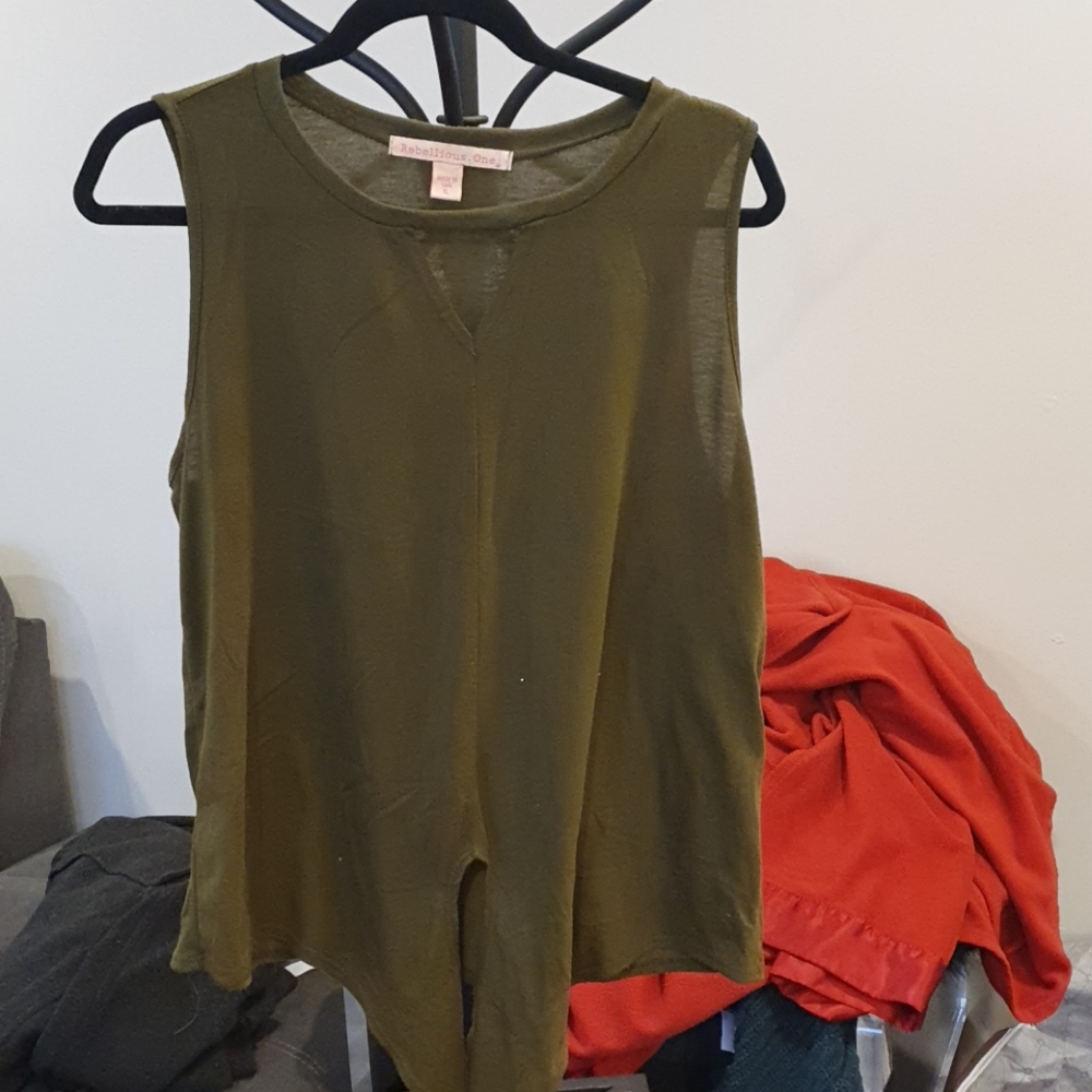 Sleeveless top